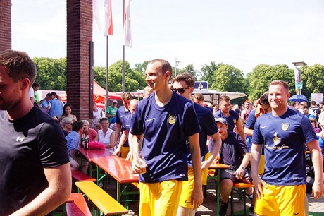 Com Together Cup